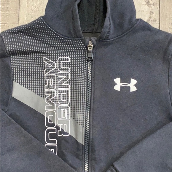 Under Armour Boys Sweatshirt - Picture 2 of 6